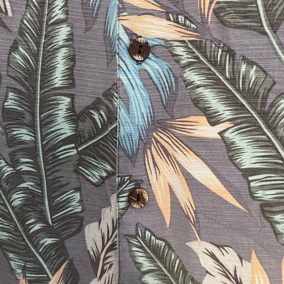 Bobby Chan casual shirt - Picture 2 of 9